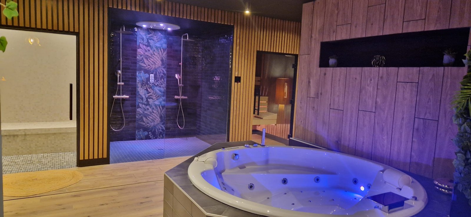 Gîte romantique en Eure-et-Loir : votre Love Room avec jacuzzi privatif