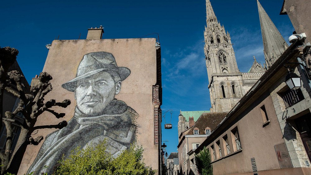 Balade street art fresques murales centre historique Chartres